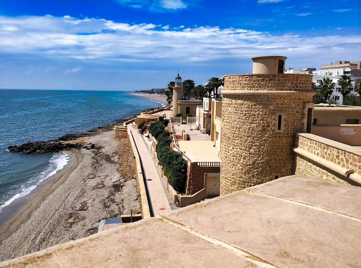 Large Villa Private Pool And Garden Near Beach Roquetas de Mar Exterior foto