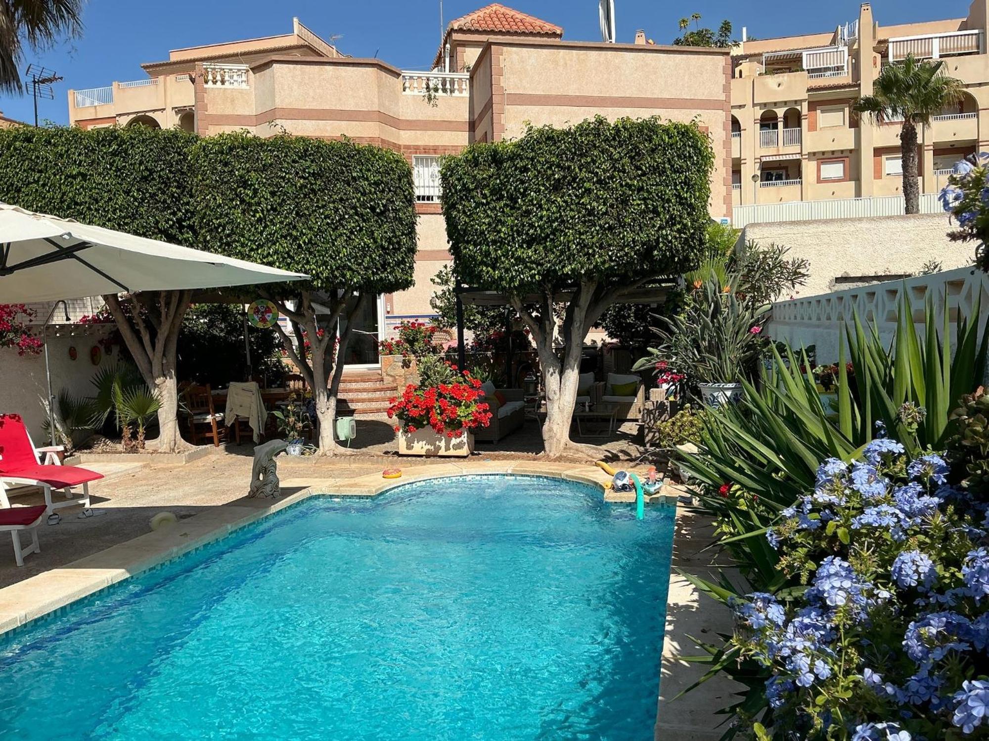 Large Villa Private Pool And Garden Near Beach Roquetas de Mar Exterior foto